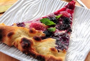 berry pizza (1)                                            